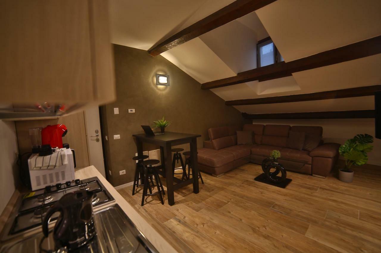 Apartamento Moscova Attic Near Duomo *
