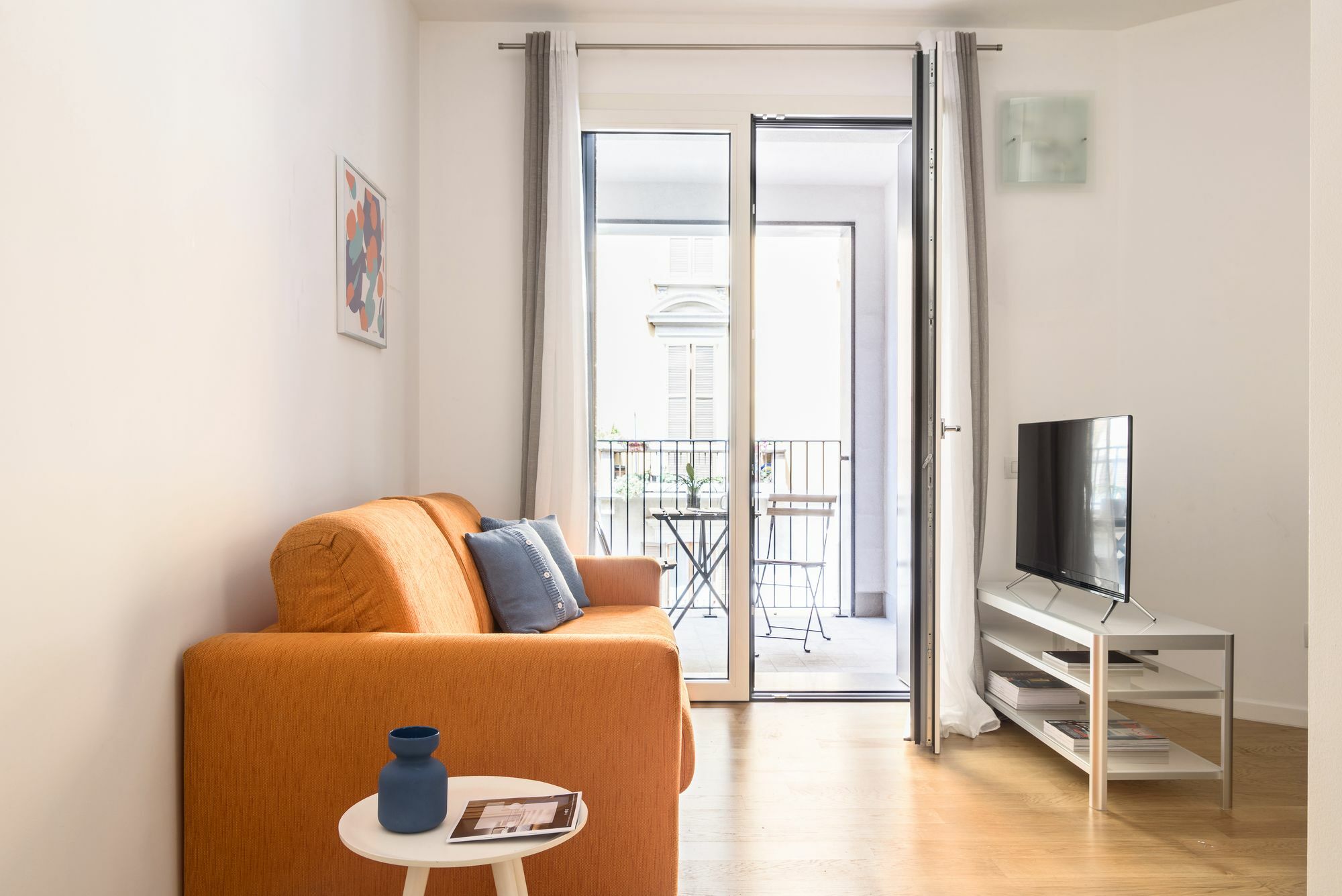 Joivy Sunny 1-bed Flat With Balcony *