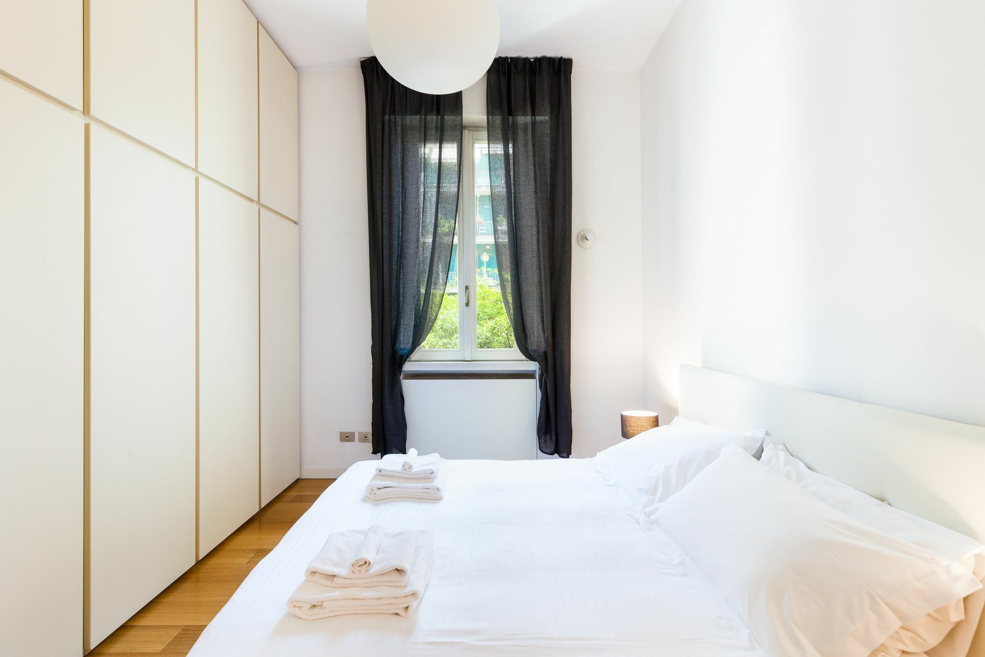Apartment Easyhomes - Piola Bazzini Mailand
