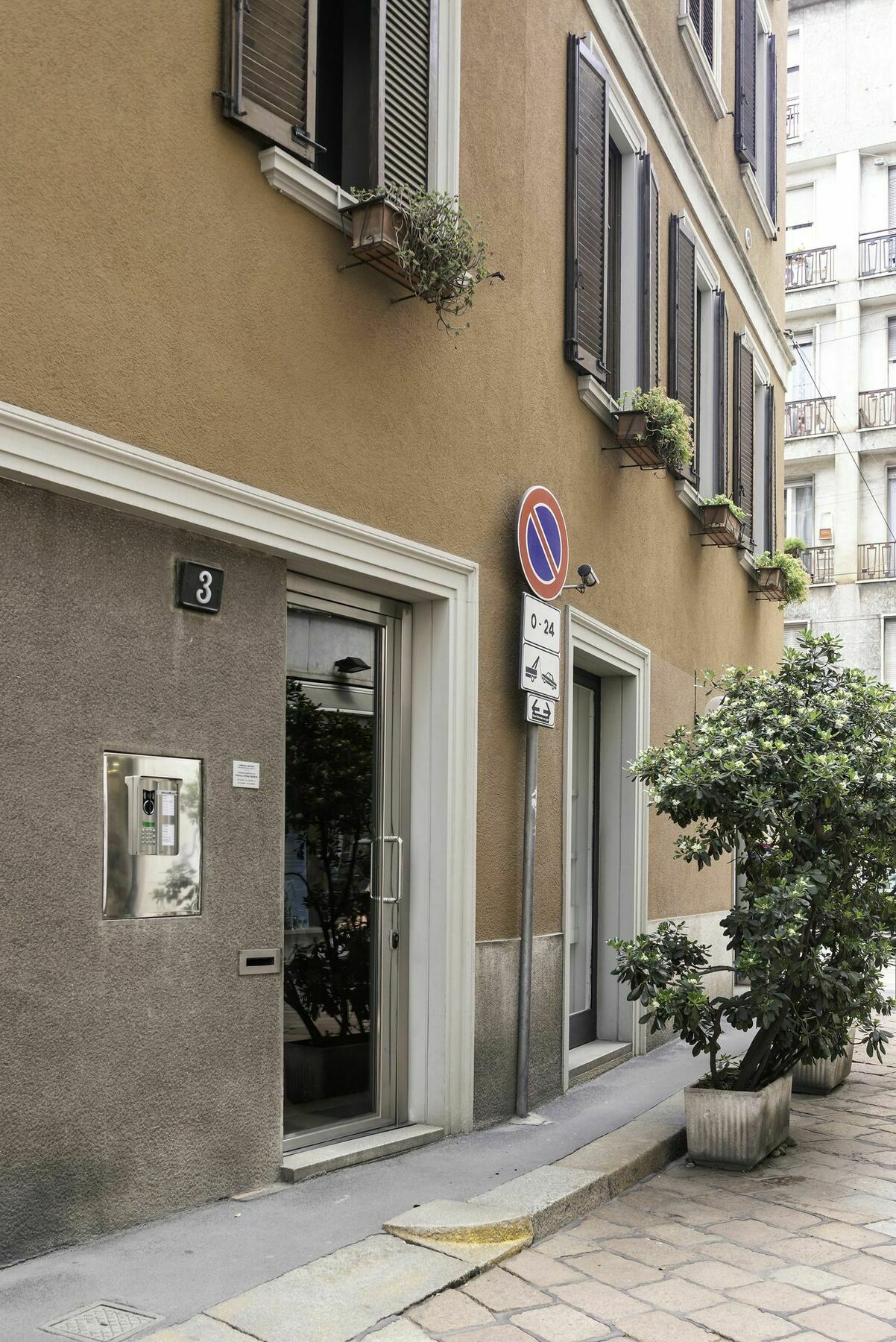 Porta Romana - Rentclass Frida