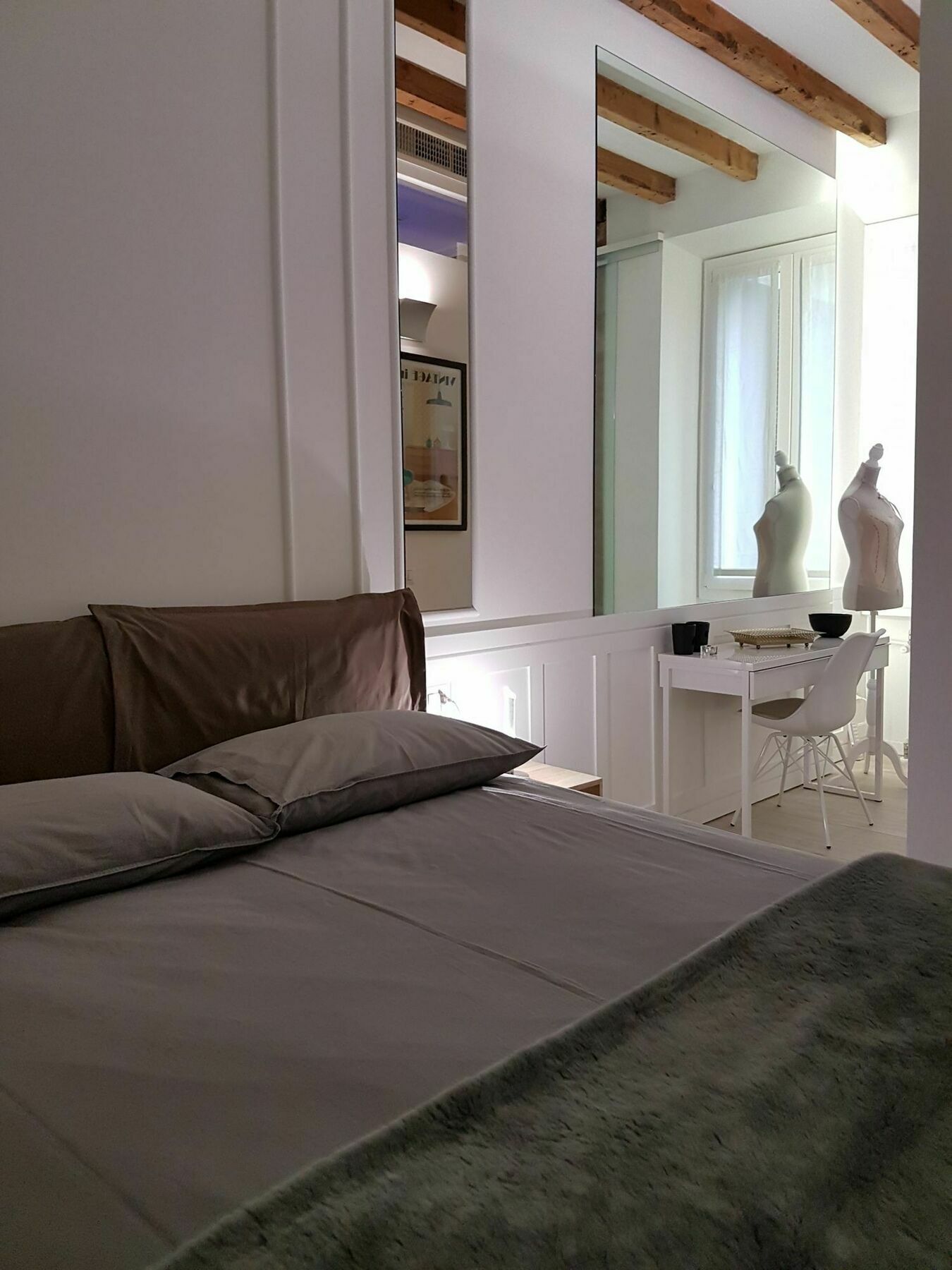 Apartment Toscale Milan