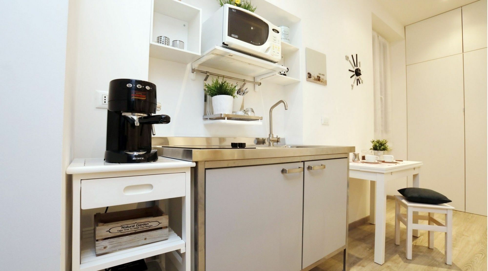 Hintown Casa Tiziana Apartment *
