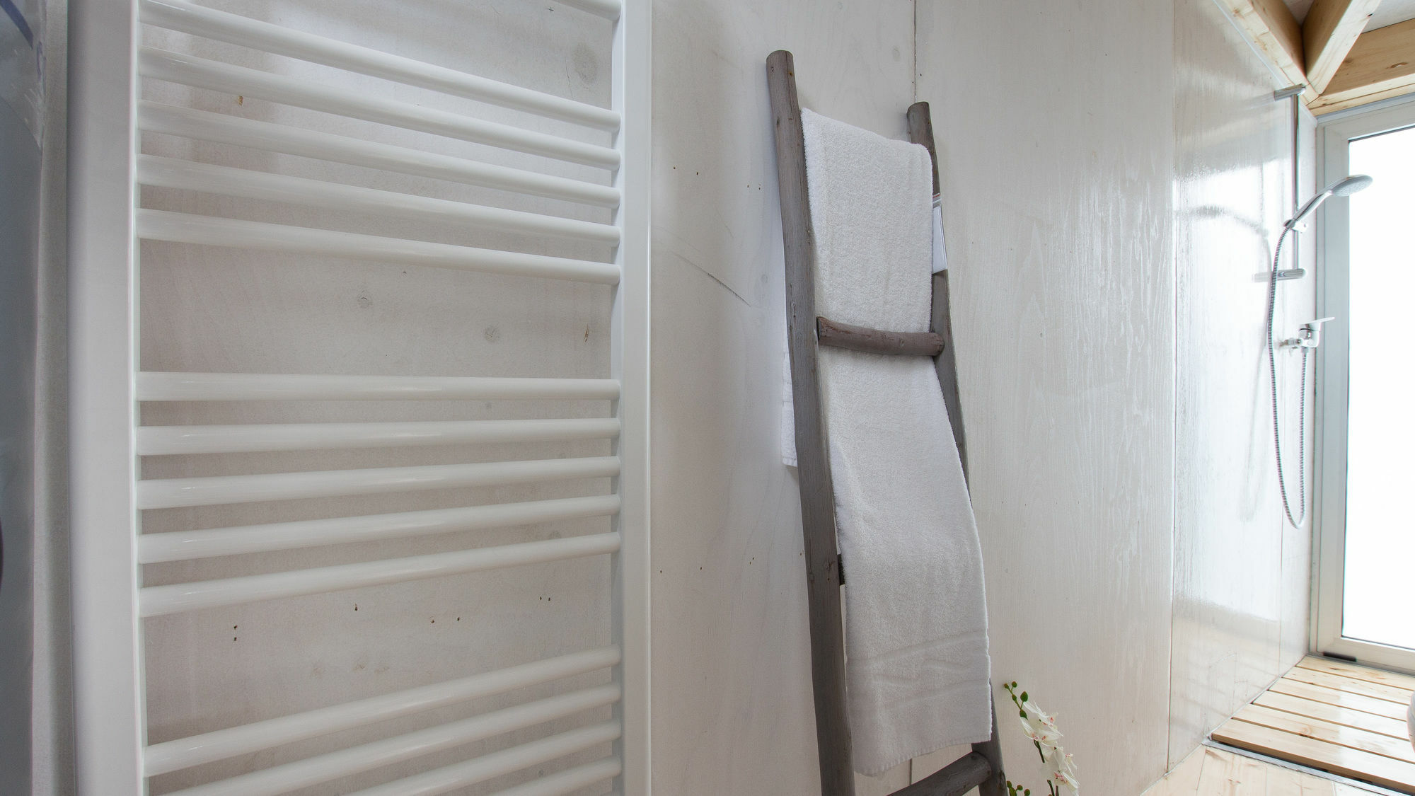 Ecosuite & Campsite 4*