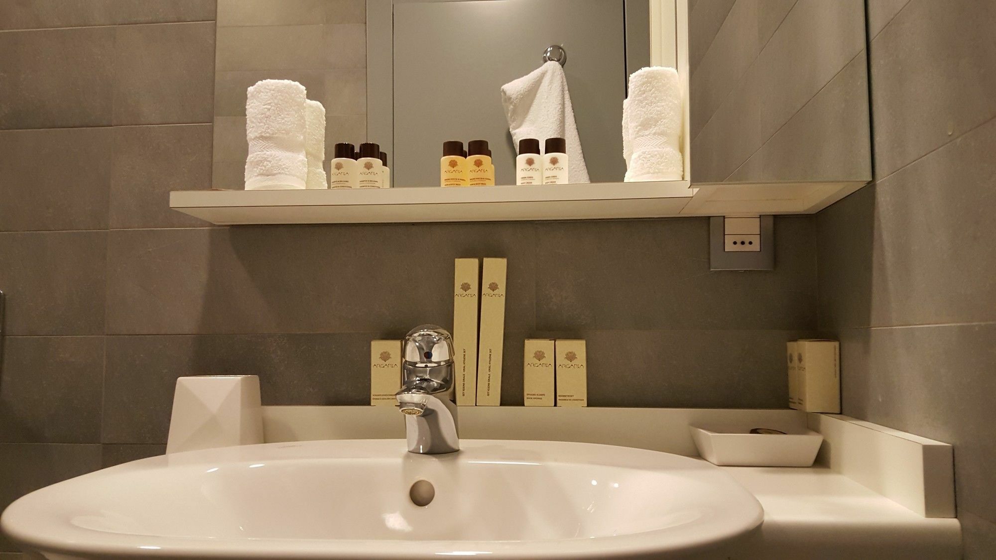 Bnbutler - Duomo - Galleria Unione Apartamento Milão