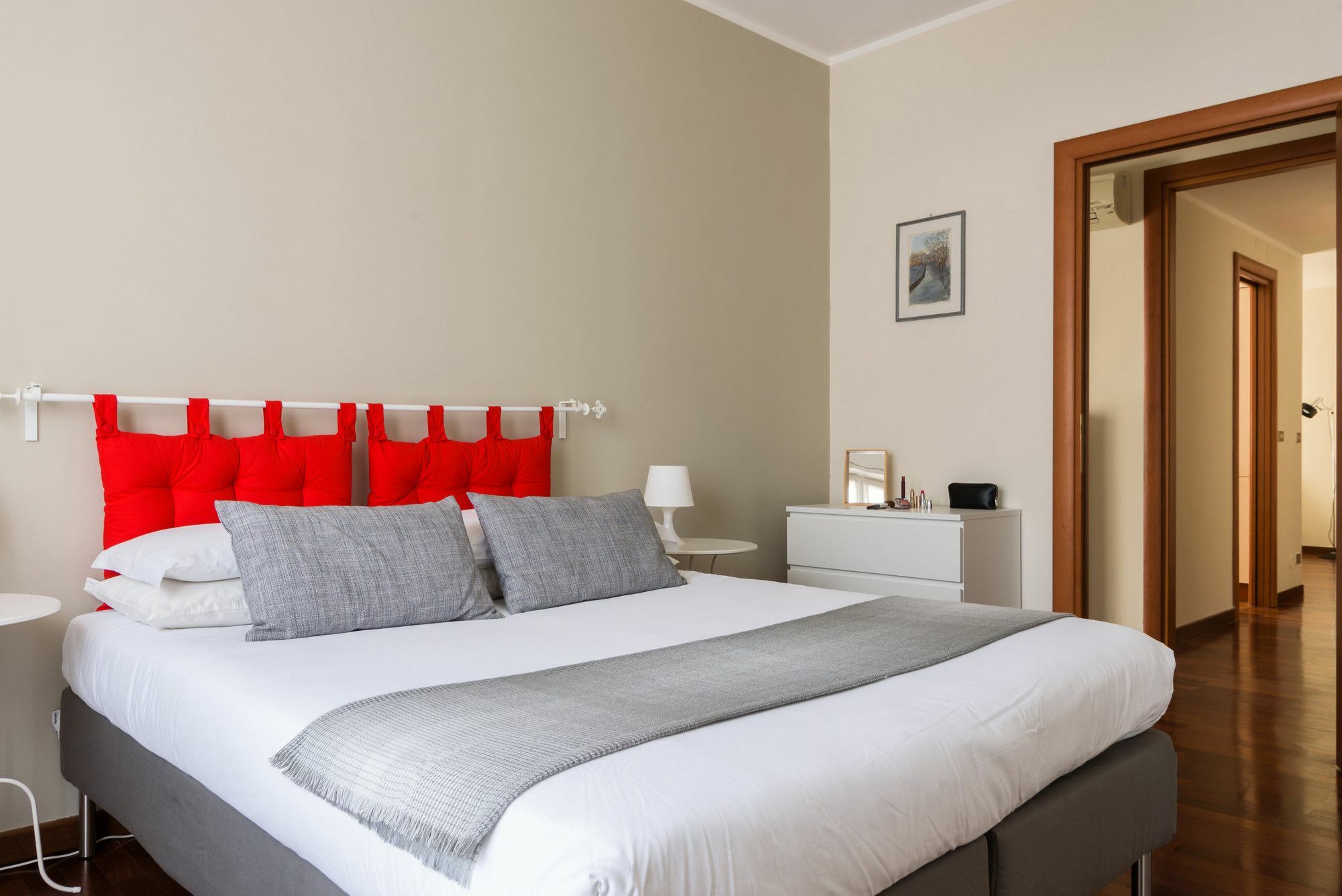 Homeathotel - Reina Apartment
