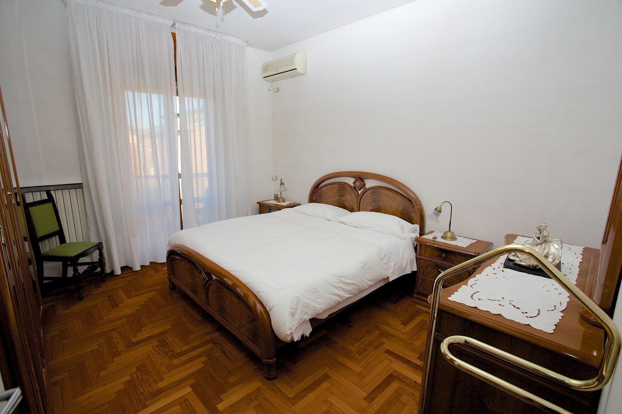 Rho Apartment Mailand