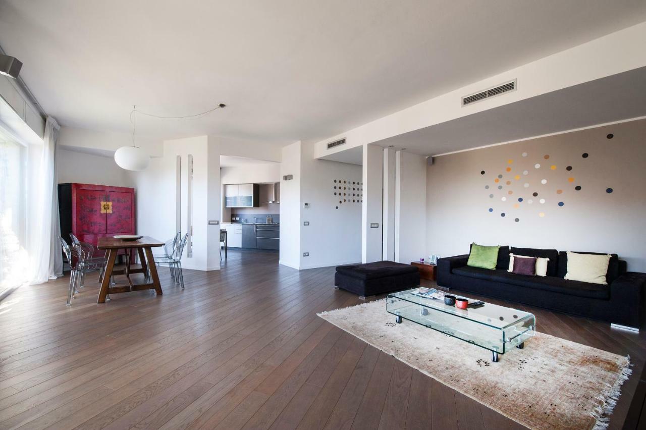 Apartment Lush Contemporary Flat Milan