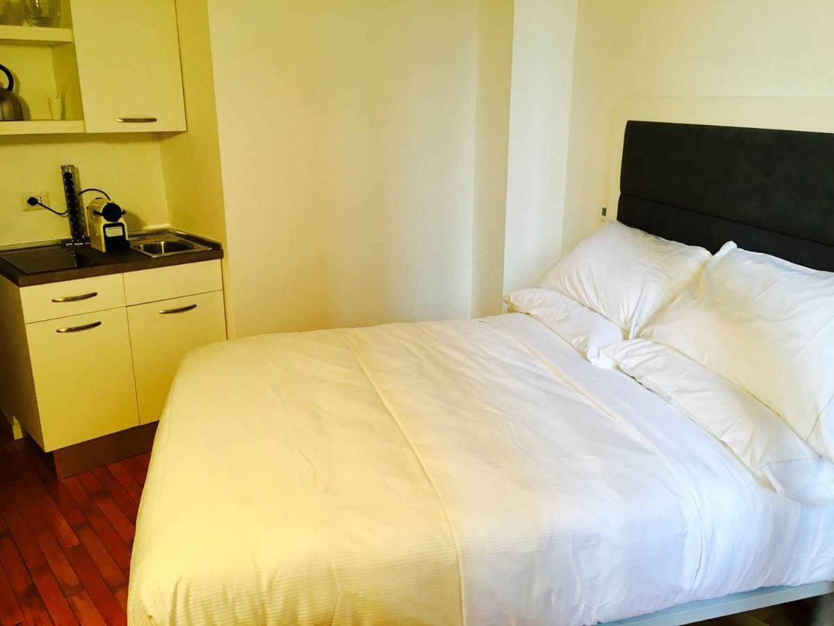 Room * Mailand
