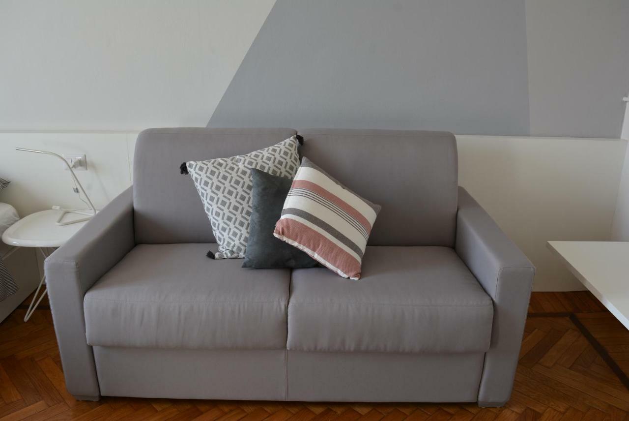 Aria Di Casa - Navigli Darsena Apartamento Milão