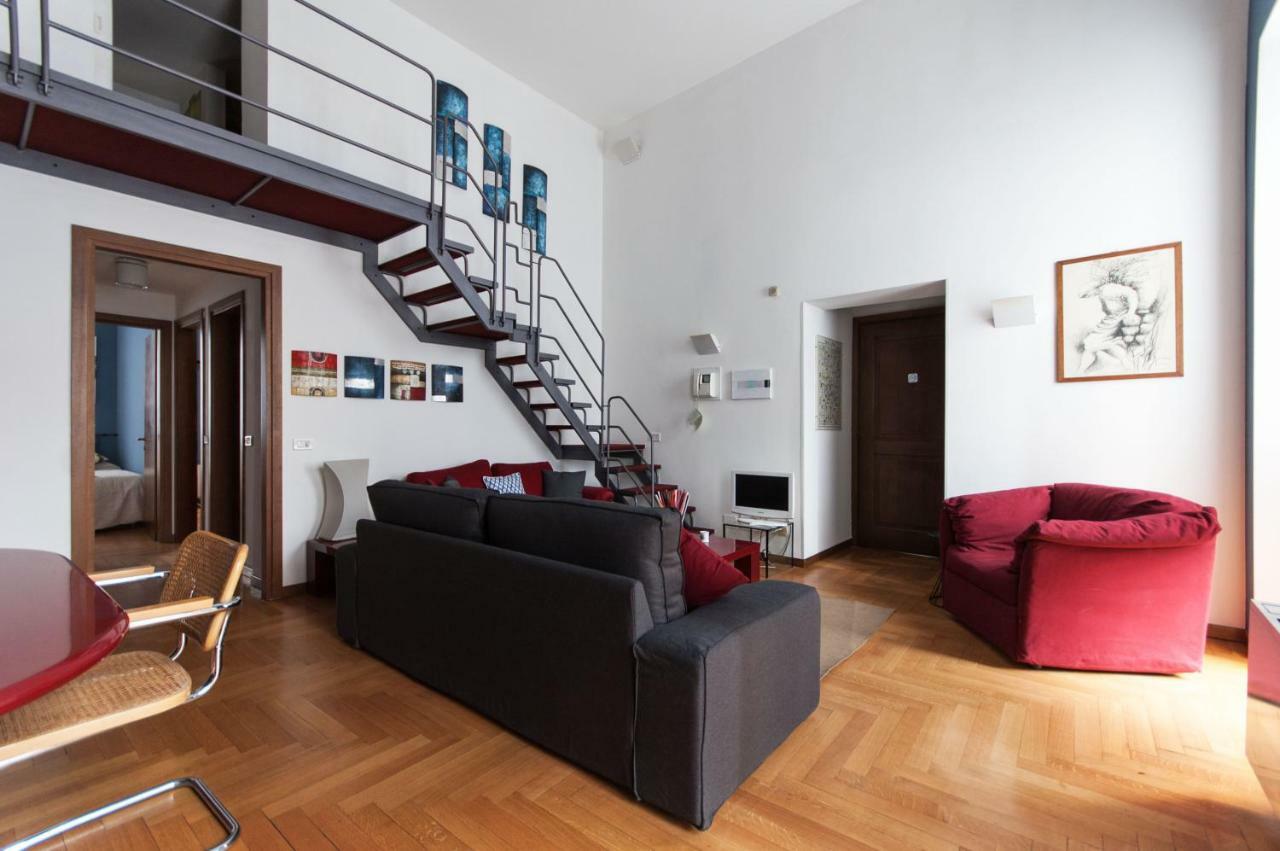 Apartment Fancy Blue Duomo Duplex Mailand