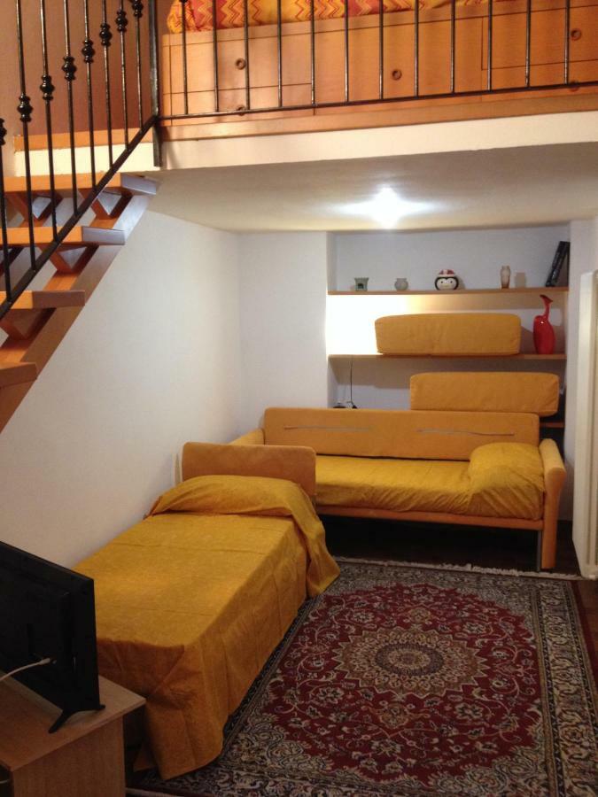 Olona Place 3 Apartment *