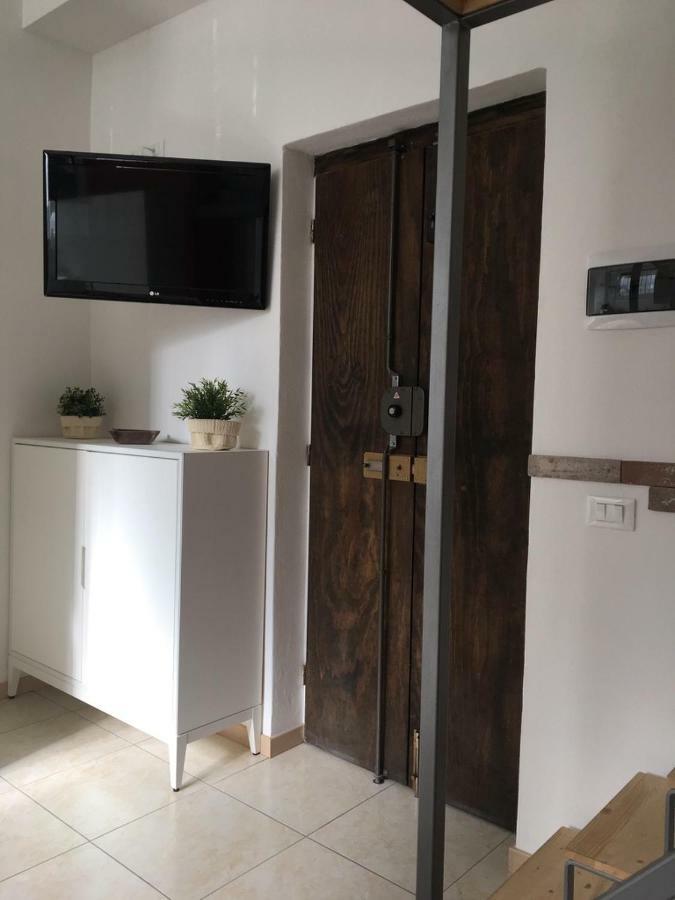 Negroli Flat