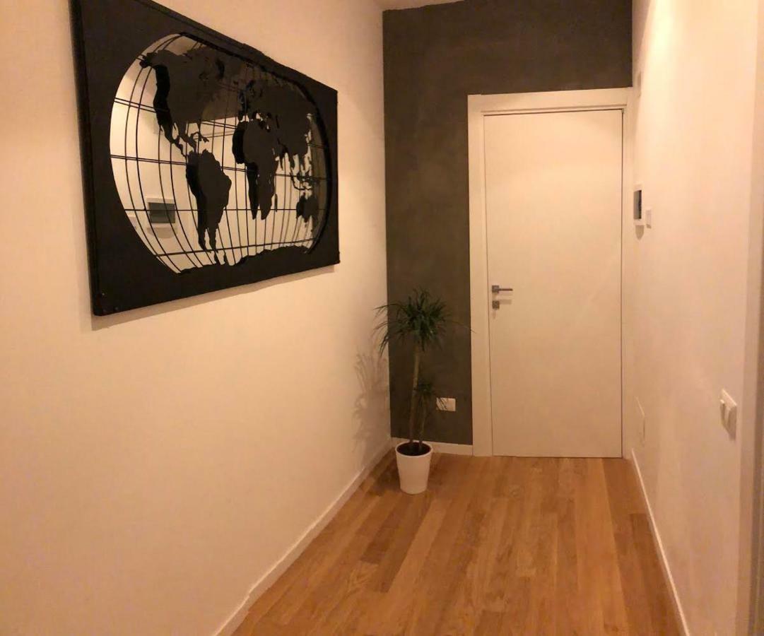 Apartment De Angeli Modern