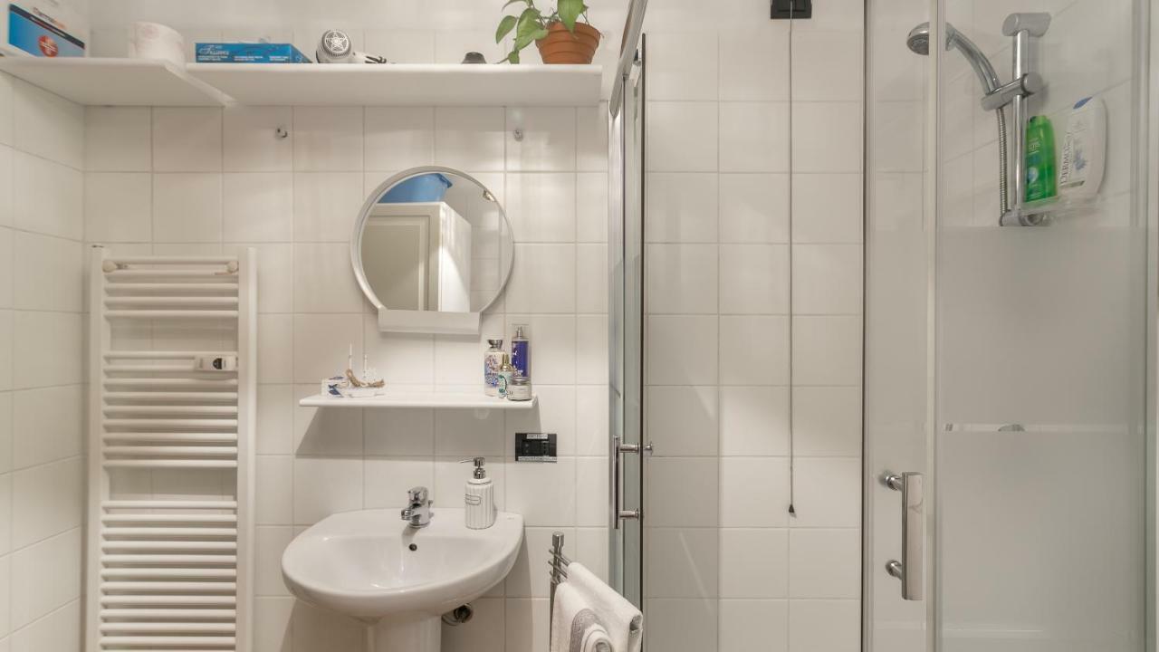 Spazio Isola- Free Wifi Apartment