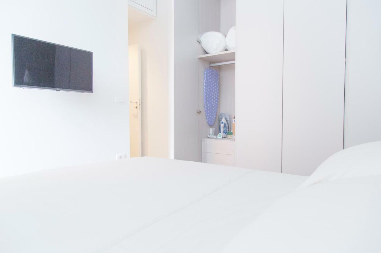 Brand New In Porta Romana Apartamento *