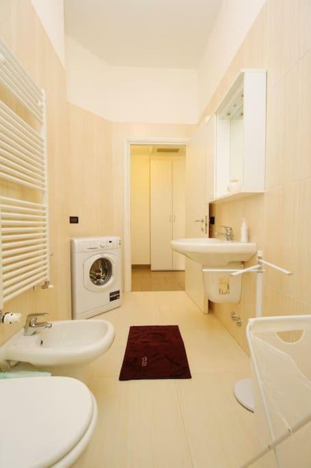 Spacious And New In Citta Studi * Milão