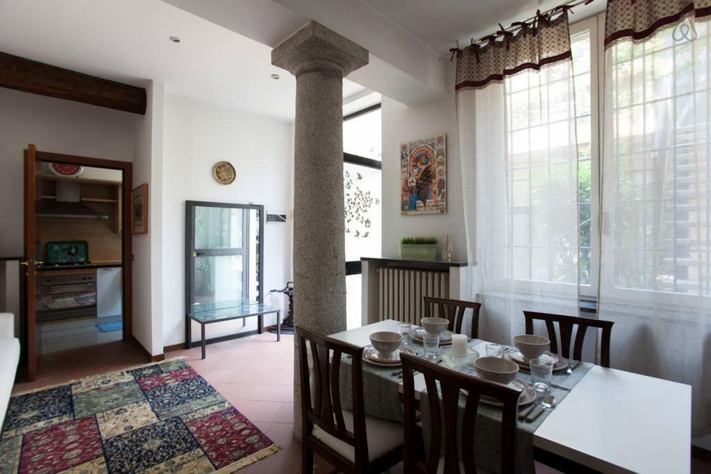Charming Navigli Apartamento Milão