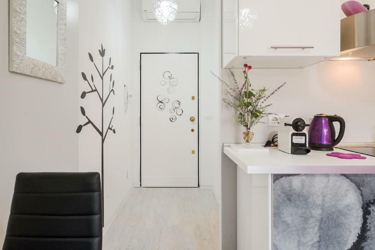 Apartment ℒovely & ℰlegant Next To Duomo/missori *