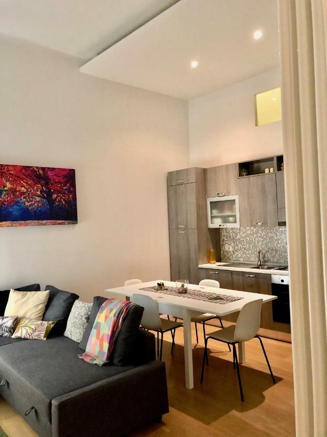 La Galleria Dai Navigli Al Duomo Apartment *