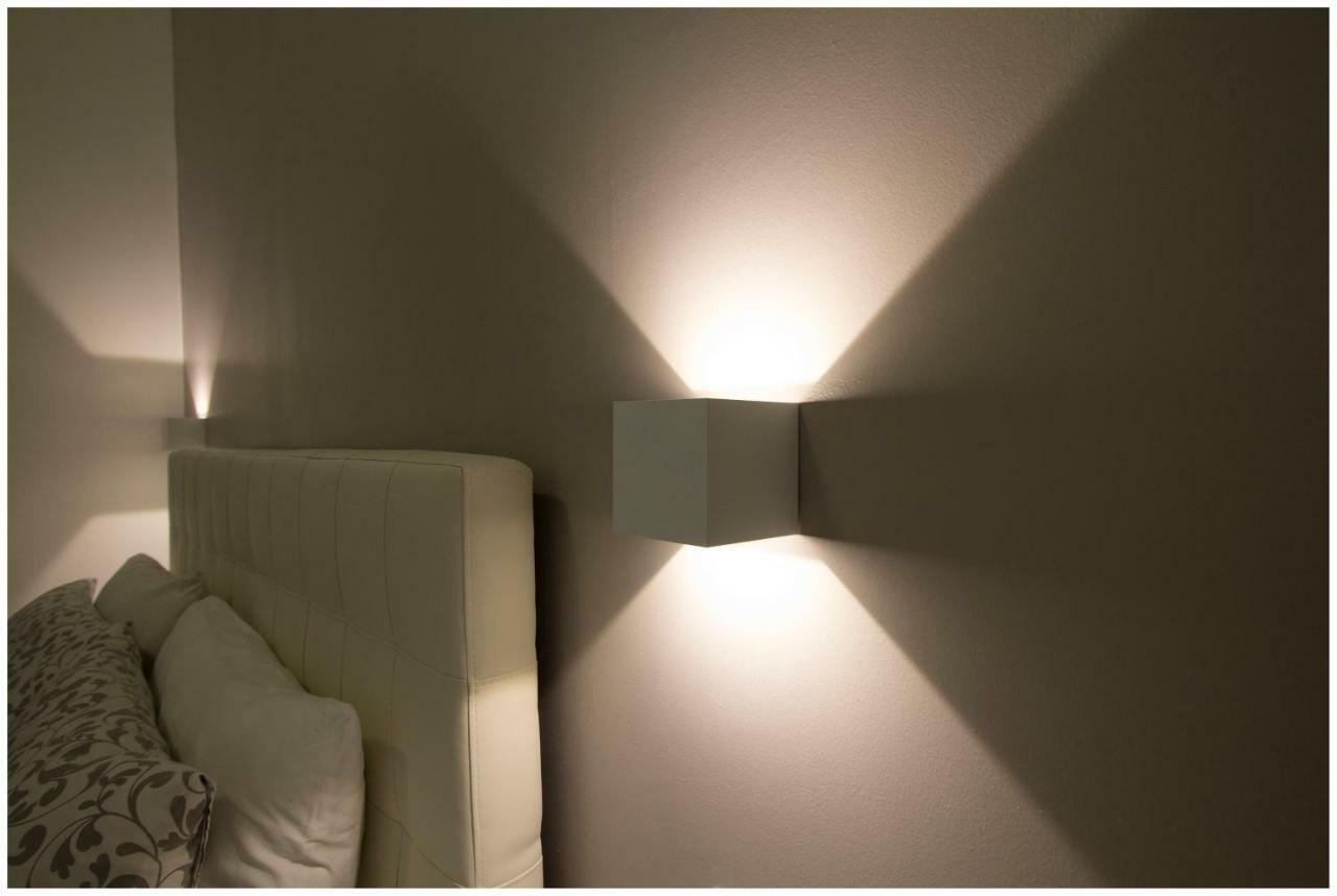 Apartment 21 *