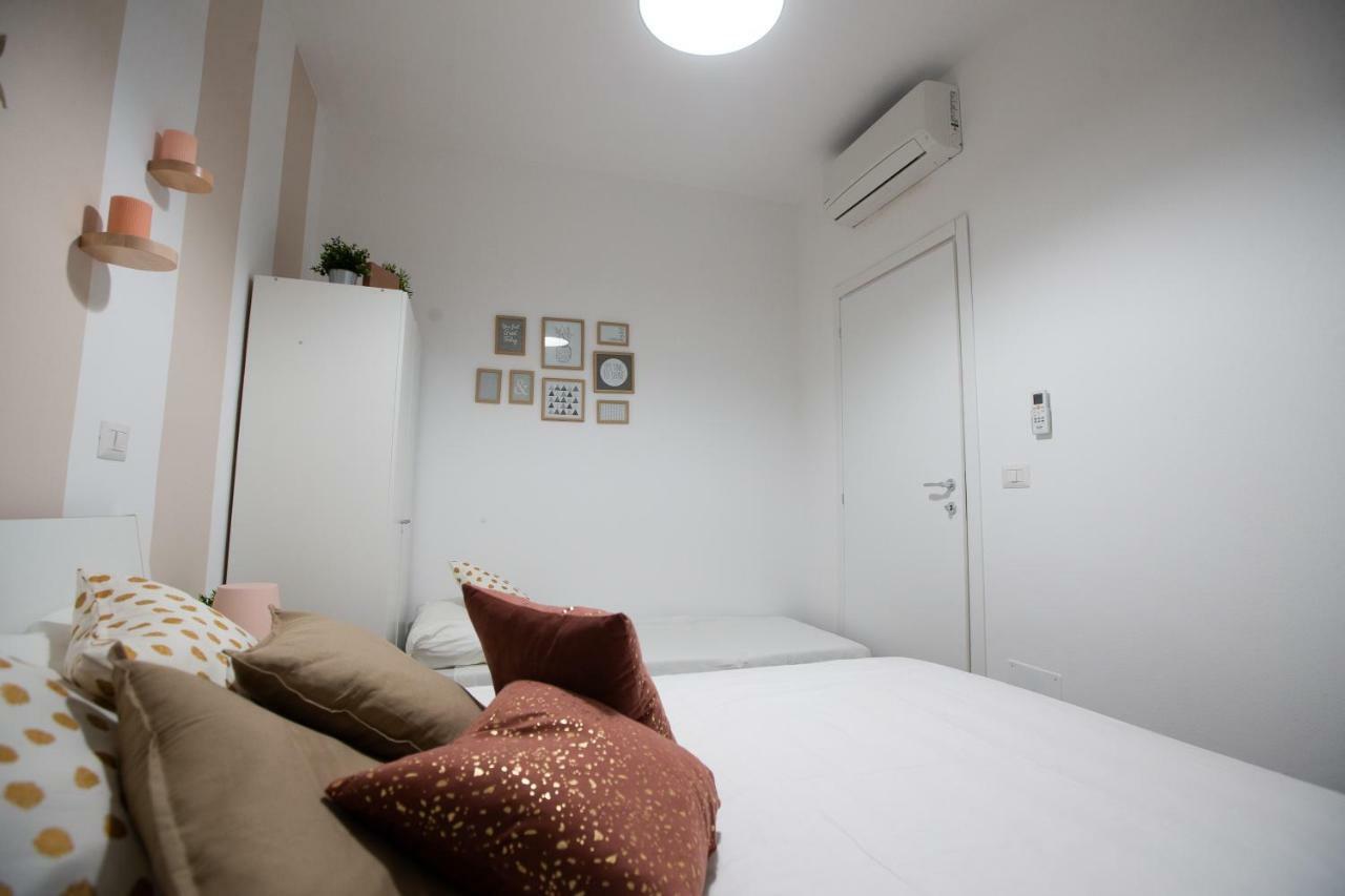 Apartment Via Treviso 6 *