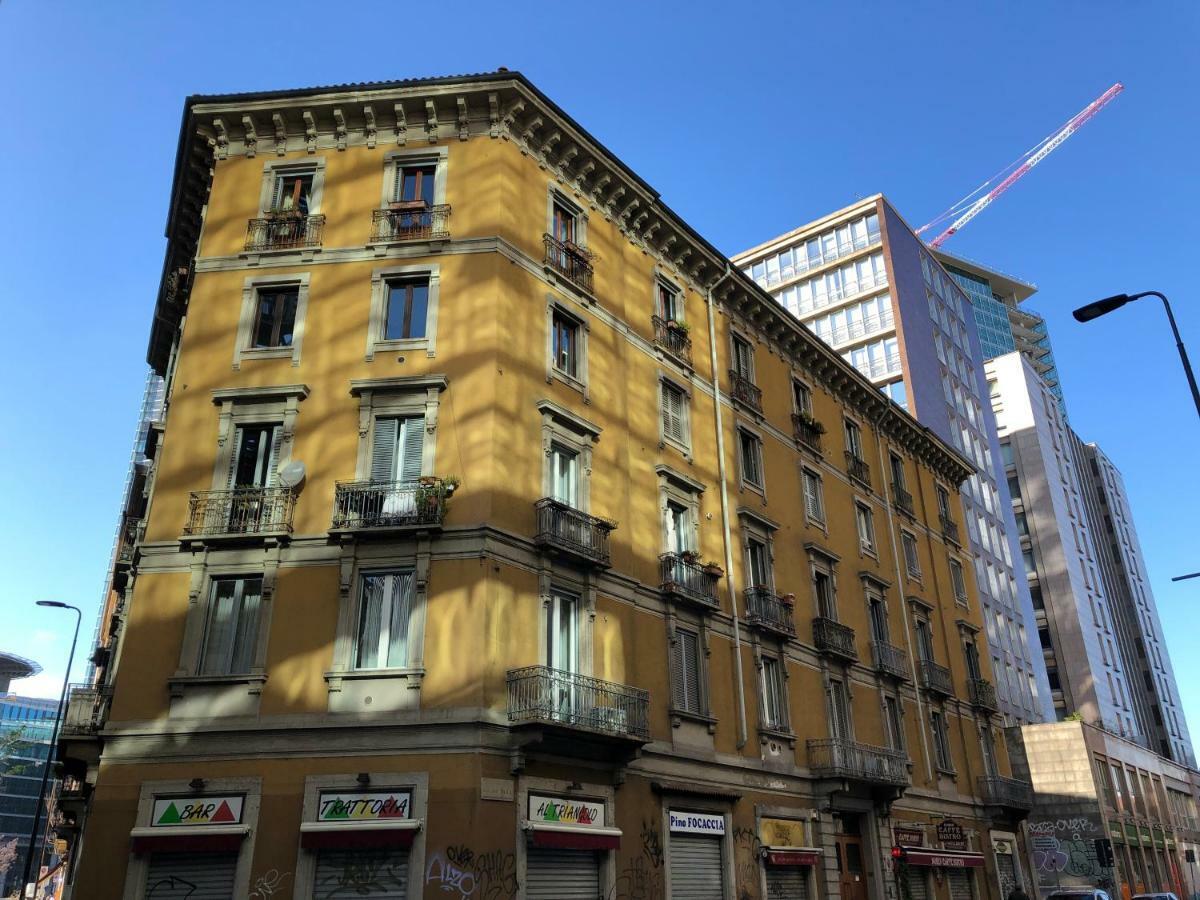 Bilocale Zona 200metri Da Stazione Mailand