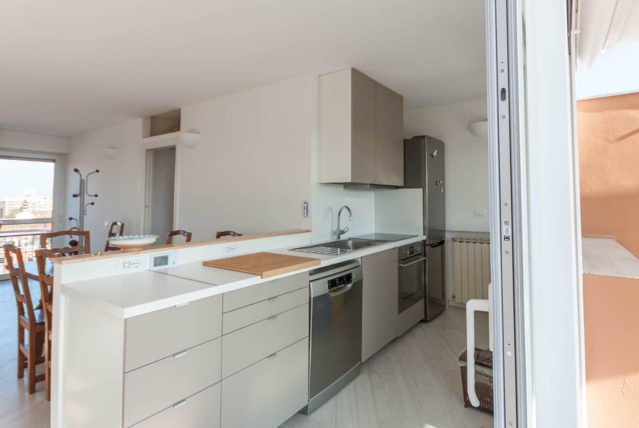Exclusive Rooftop With Large Terrace In Solari/tortona Mailand