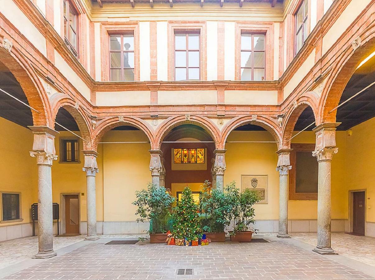 Apartment ℒovely & ℰlegant Next To Duomo/missori Mailand
