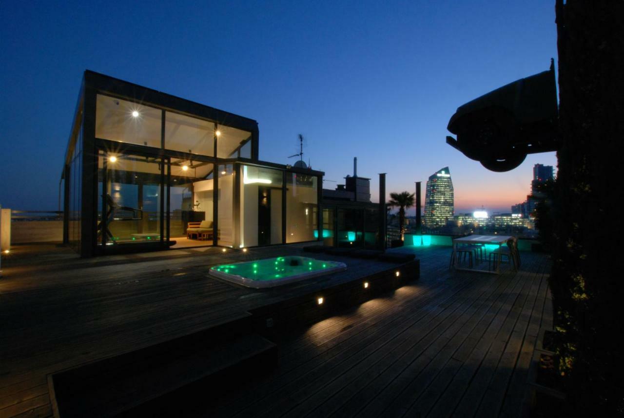 Skyline Apartment *