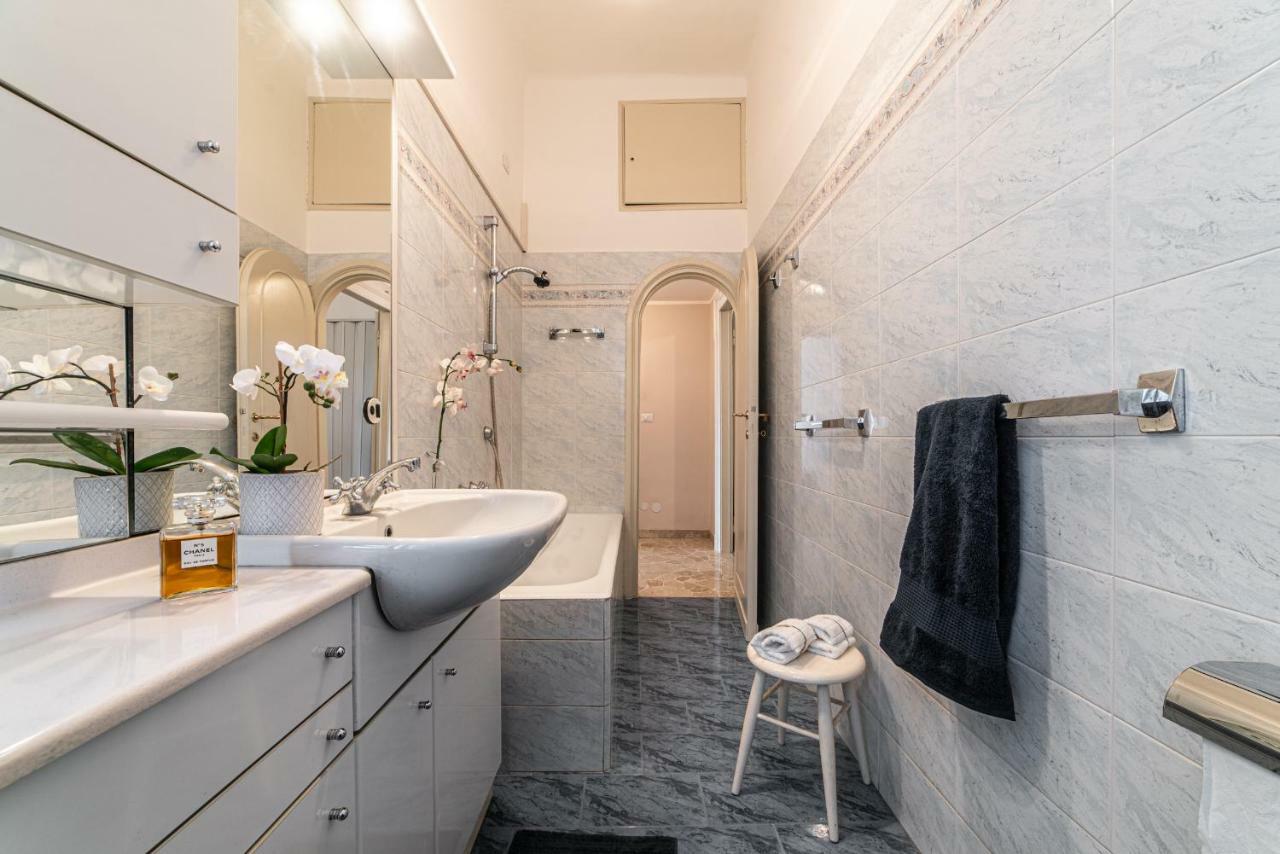 Joivy Sophisticated 3-bed Flat With Desk Apartamento