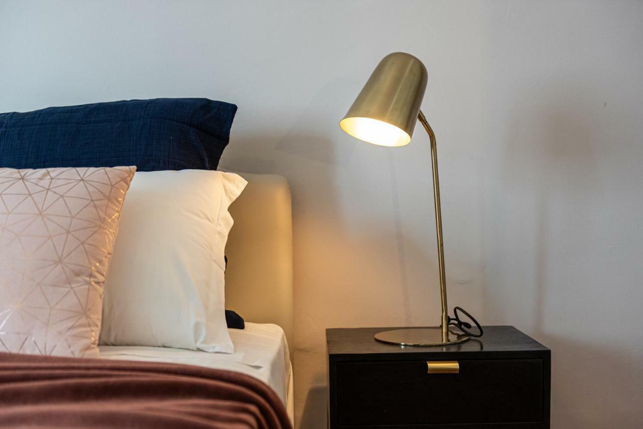 Joivy Sophisticated 3-bed Flat With Desk Apartamento Milão