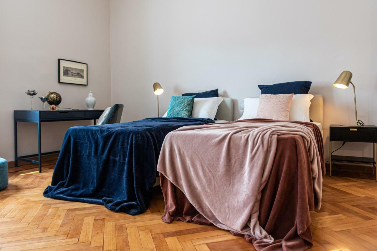 Joivy Sophisticated 3-bed Flat With Desk Apartamento Milão