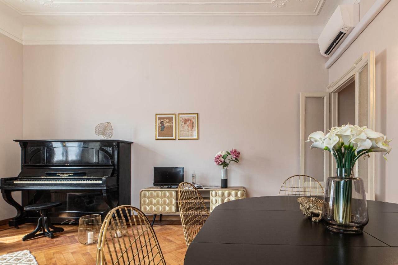 Apartamento Joivy Sophisticated 3-bed Flat With Desk Milão
