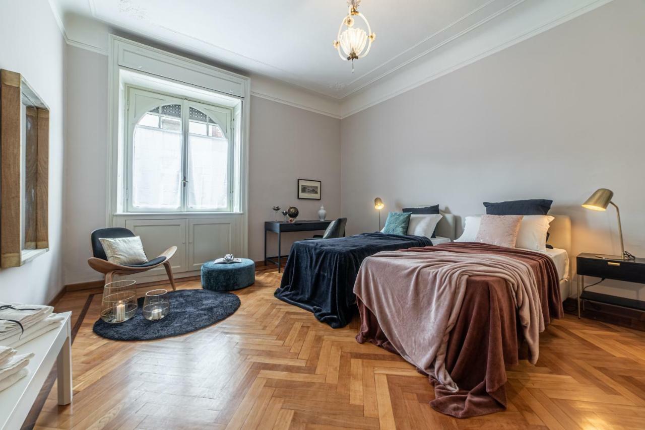 Joivy Sophisticated 3-bed Flat With Desk Apartamento *
