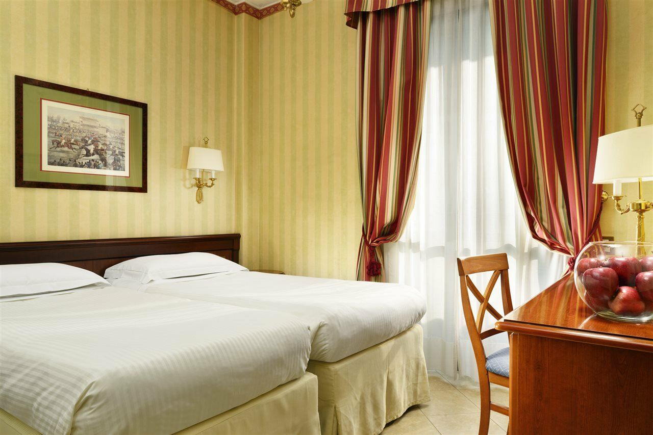 Hotel Unaway And Linea Uno Milão