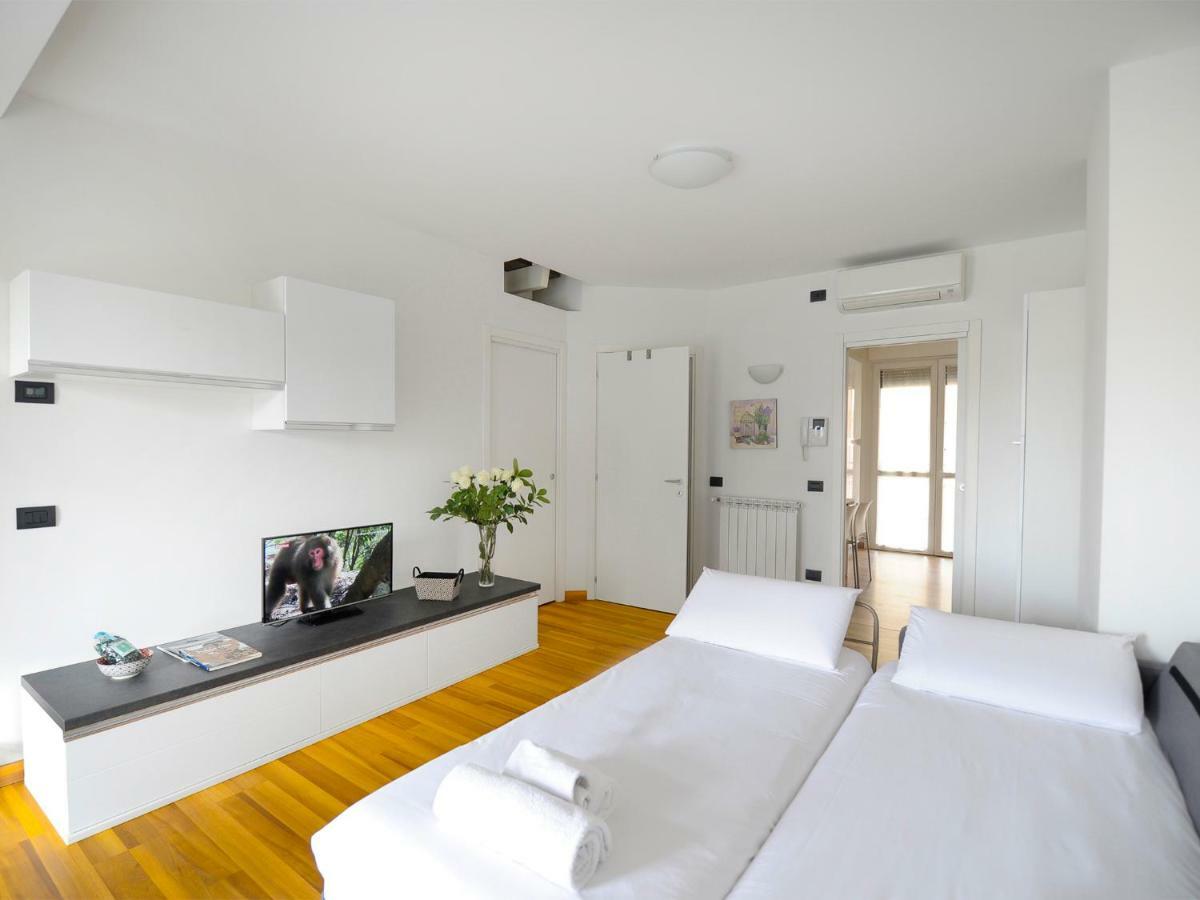 Palazzo Candiani Halldis Apartment