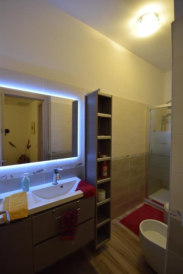 Uptoyou Apartment