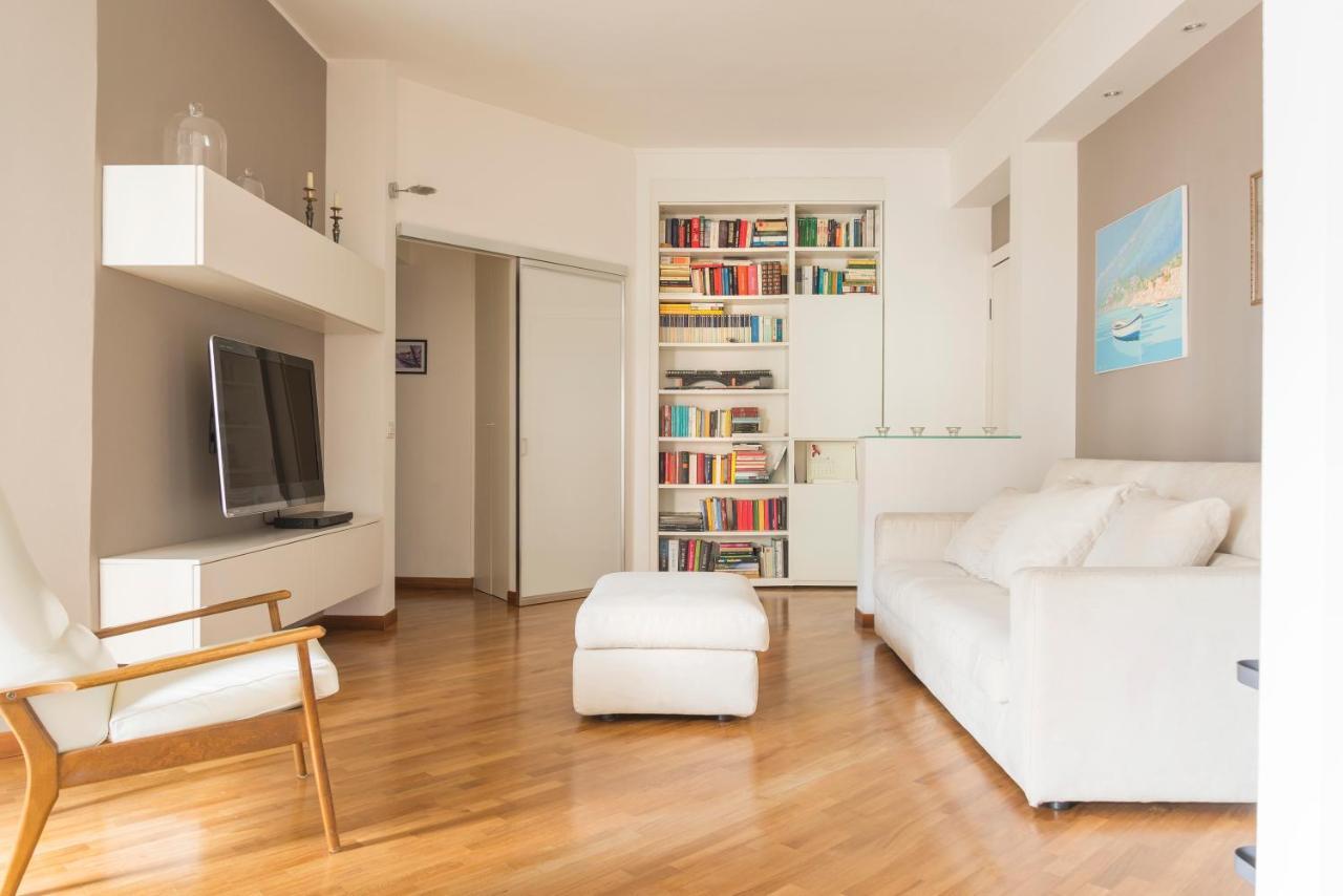 Cosmopolitan Apartment