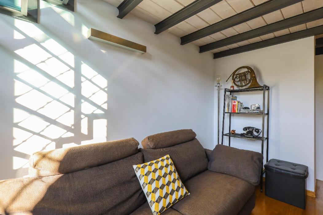 Apartment Paki Nel Cuore Dei Navigli Di