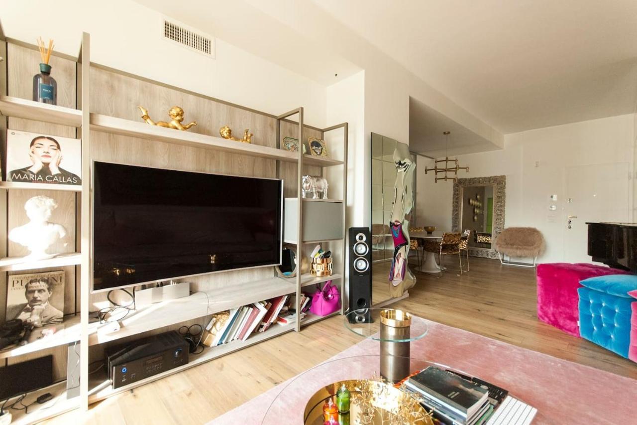 Apartment Luxury Designer Space In Shopping District Mailand