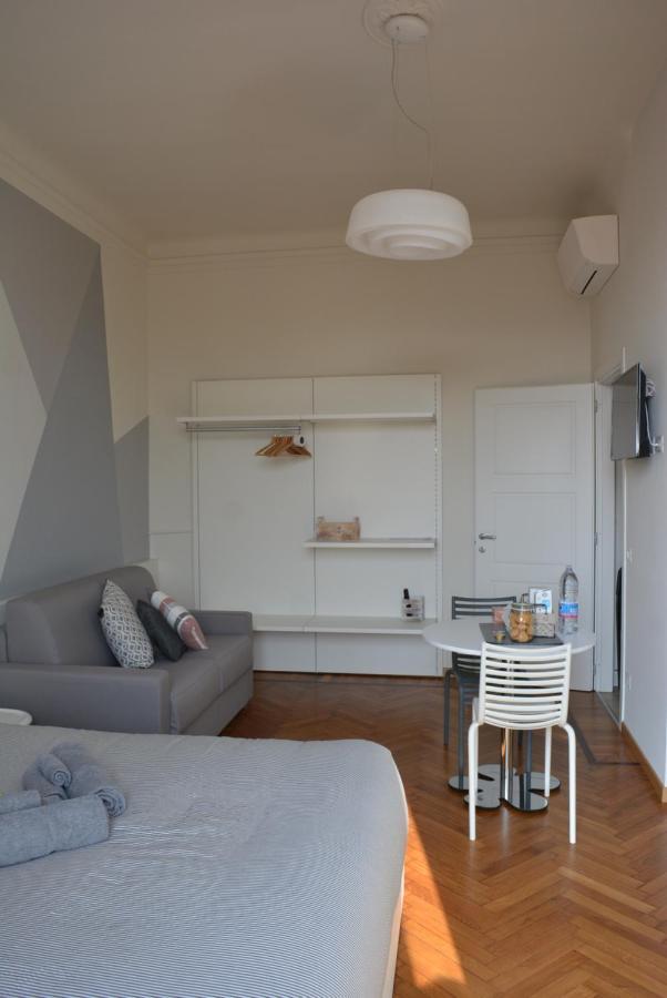 Aria Di Casa - Navigli Darsena Apartamento Milão