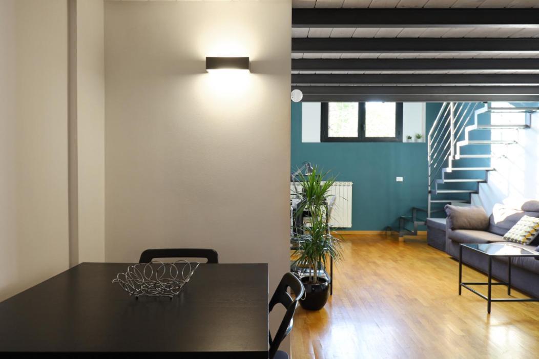 Apartment Paki Nel Cuore Dei Navigli Di