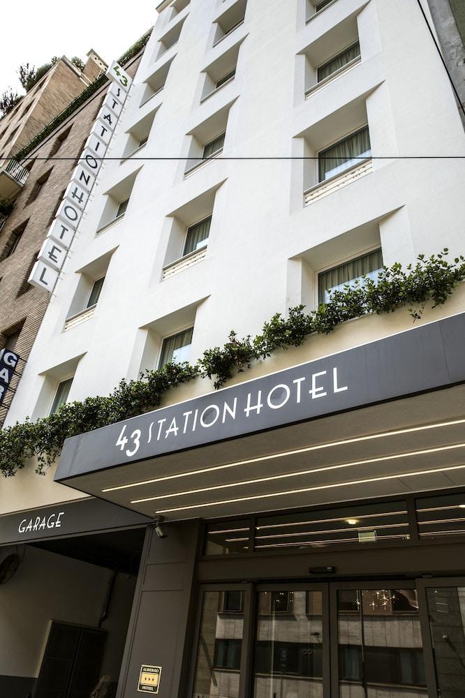 43 Station Hotel 3*