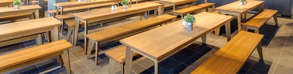 Meininger Lambrate Hostel *