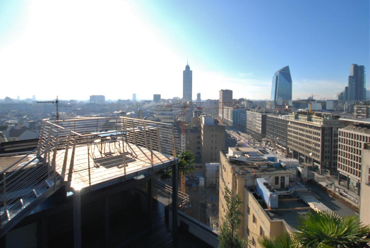 Skyline Apartment *