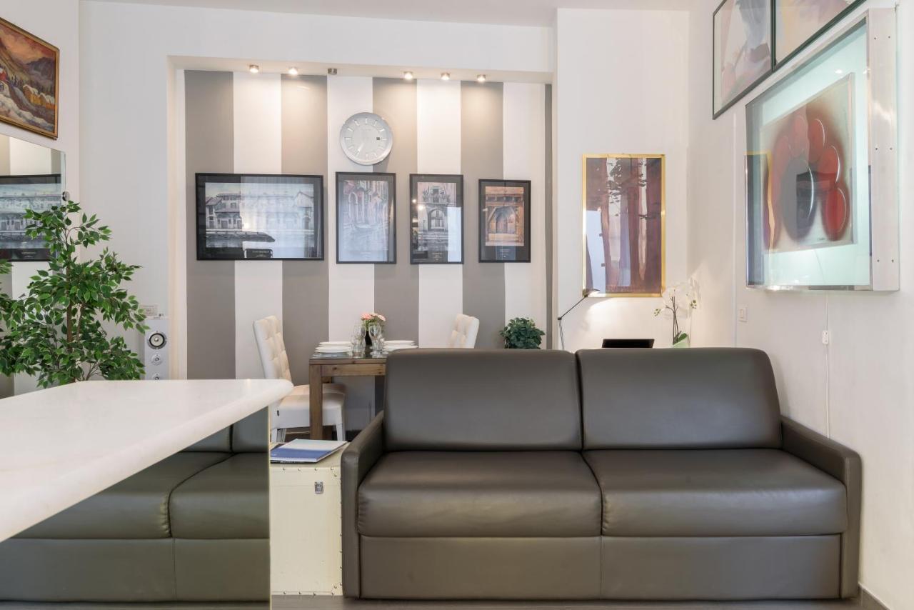 Apartment S. Ambrogio Square Mailand