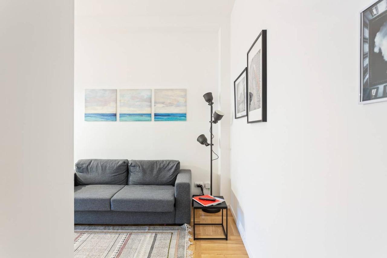 Design And New Flat In Navigli District Apartment