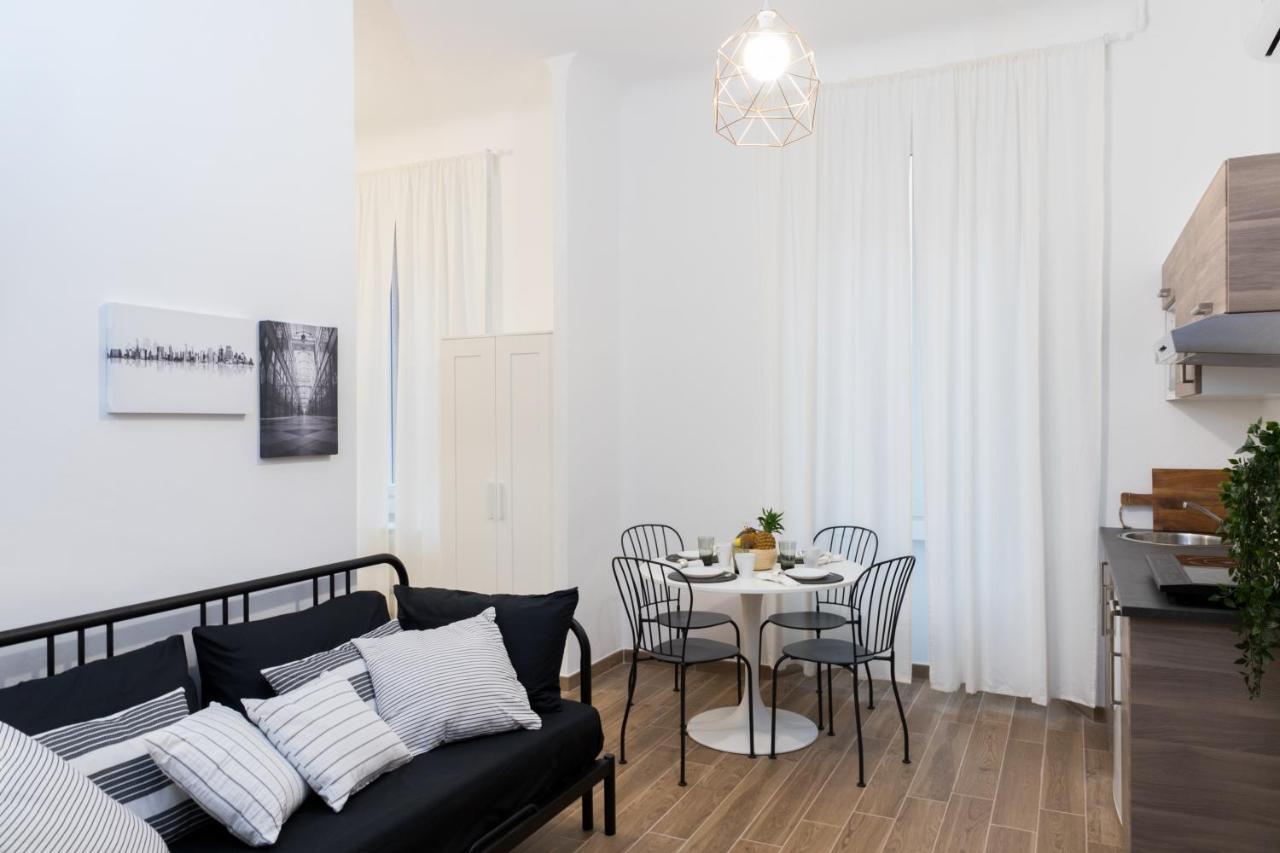 Apartment Hemeras Boutique Homes - 4 Design Near Central Station Milan