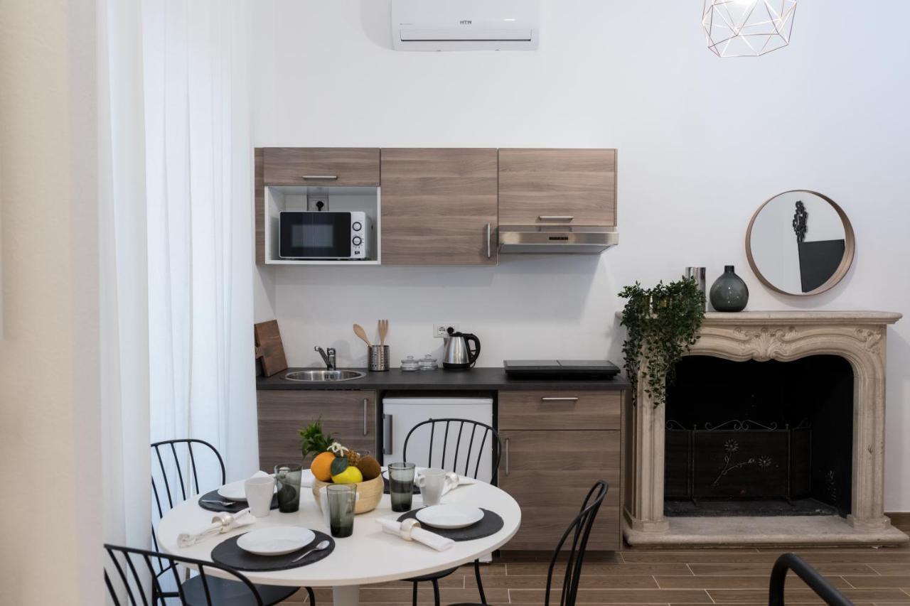 Hemeras Boutique Homes - 4 Design Near Central Station Apartment Milan