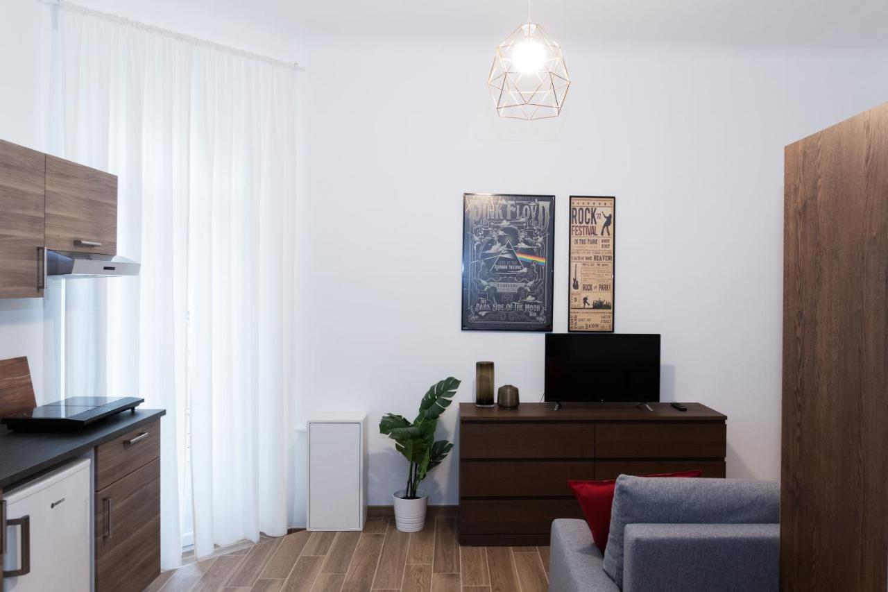 Apartment Hemeras Boutique Homes - 4 Design Near Central Station Milan
